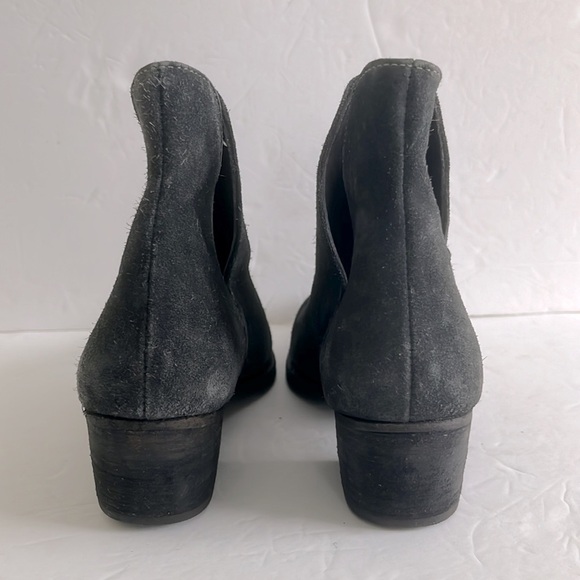FREE PEOPLE Shoes Charm Double V Suede Ankle Block Heel Boot Size 38 or 7.5 New - Picture 7 of 8